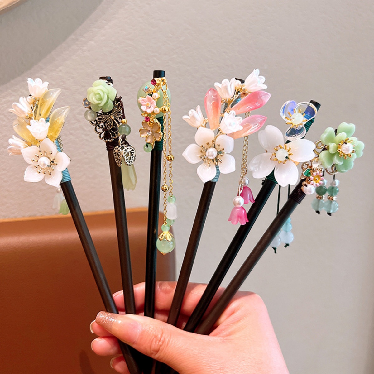 Exquisite Flower Tassel Wooden - Supply Florist 评论和价格